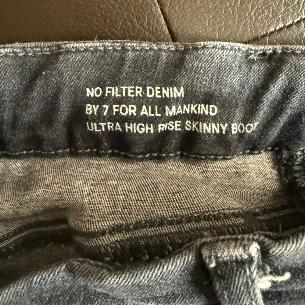 7 for All Mankind High Waisted Flare Jeans - Sz 26 Black - Picture 4 of 7